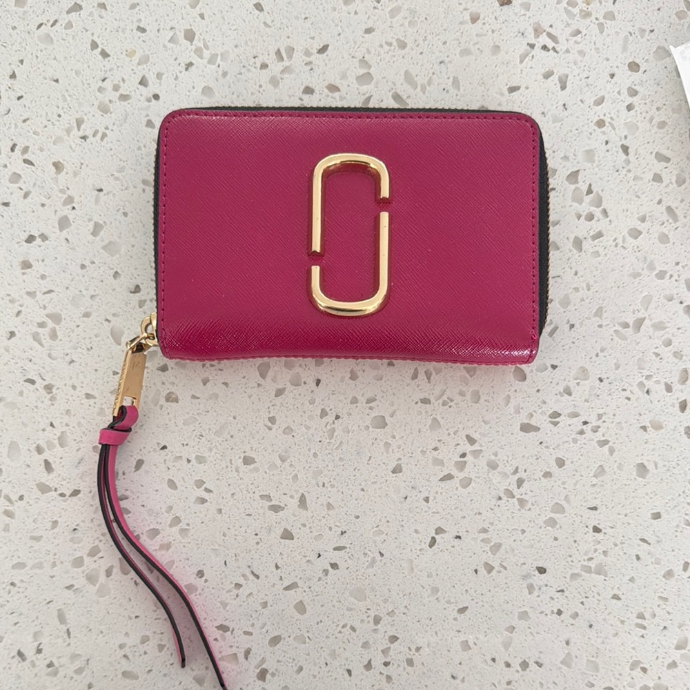 Marc Jacobs Pink and Gold Wallet with Sleek Design